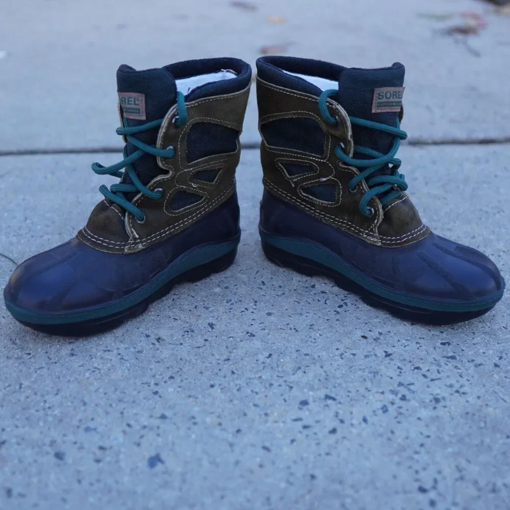 Sorel Kids Snow Boots Size 4 Waterproof Felt Lined Lace Up Ankle Lace Up Black
